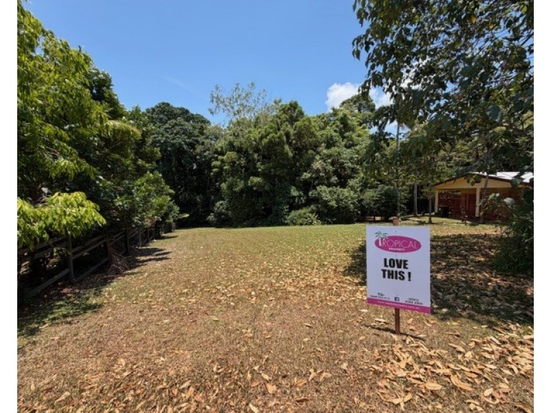 16 Royal Palm Dr, Mission Beach QLD 4852