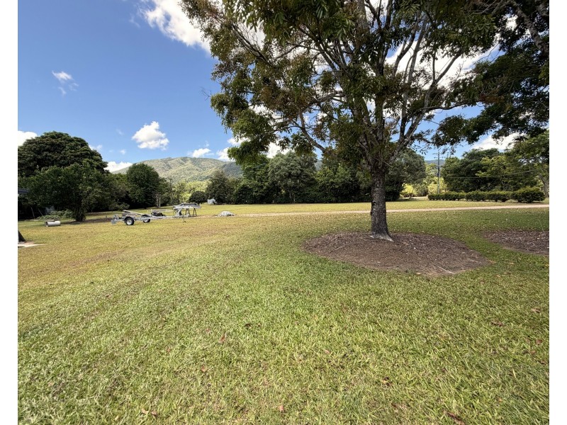 7 Bosel Ct, Bulgun QLD 4854