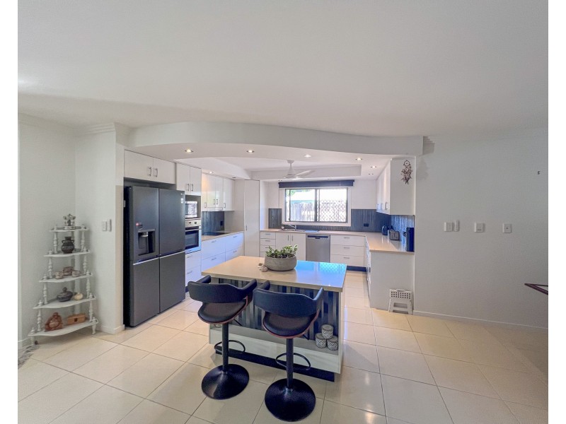 6 Clipper Ct, South Mission Beach QLD 4852