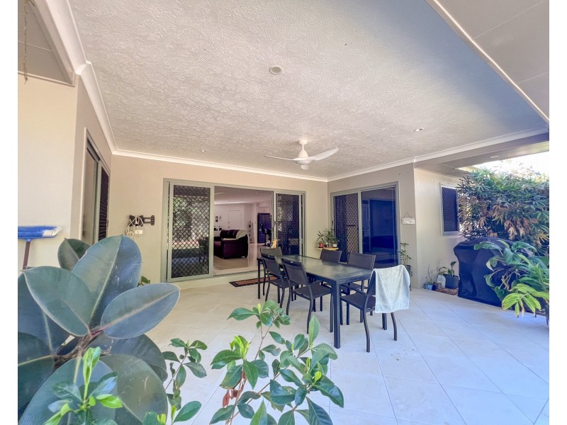 6 Clipper Ct, South Mission Beach QLD 4852
