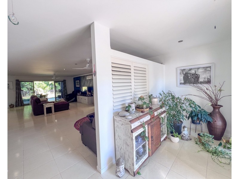 6 Clipper Ct, South Mission Beach QLD 4852
