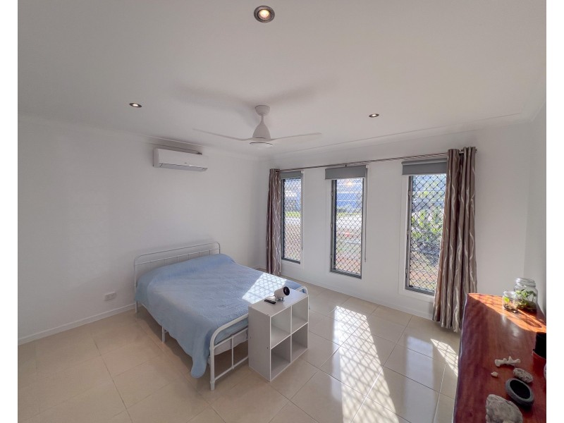 6 Clipper Ct, South Mission Beach QLD 4852