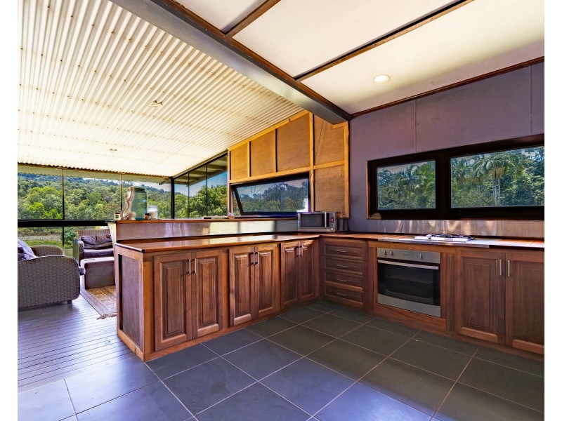 1/21 Mountian View Close, Maria Creeks QLD 4855