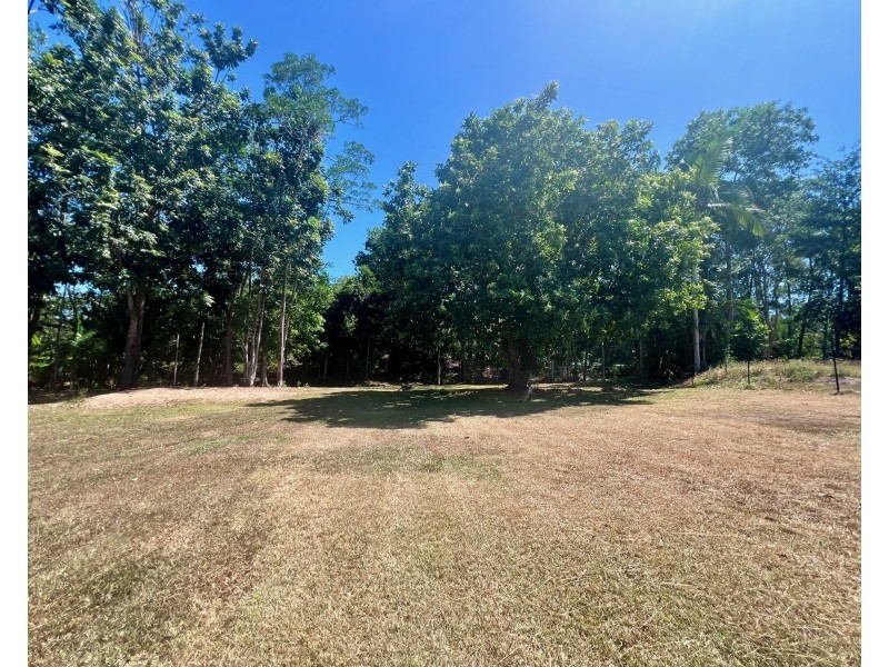 16 Dunkalli Cres, Wongaling Beach QLD 4852