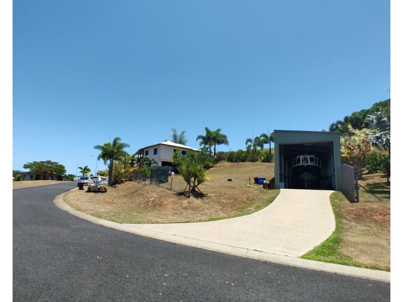 17 Riverside Tce, South Mission Beach QLD 4852