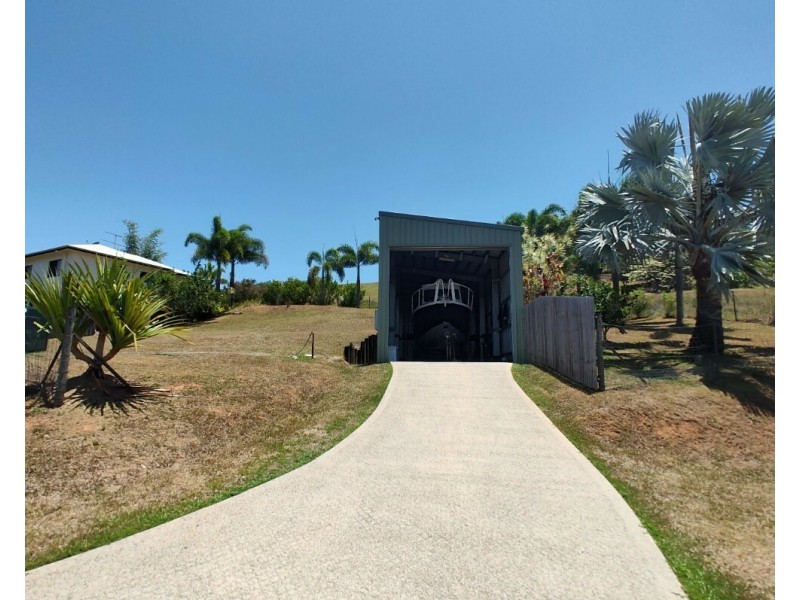 17 Riverside Tce, South Mission Beach QLD 4852