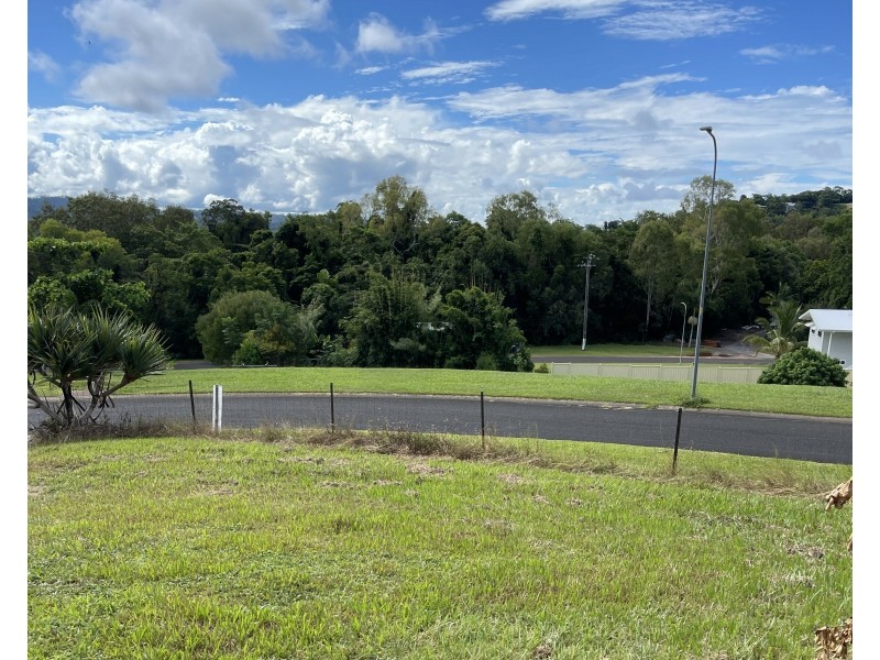 17 Riverside Tce, South Mission Beach QLD 4852