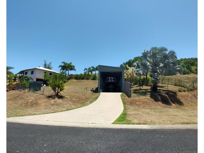 17 Riverside Tce, South Mission Beach QLD 4852