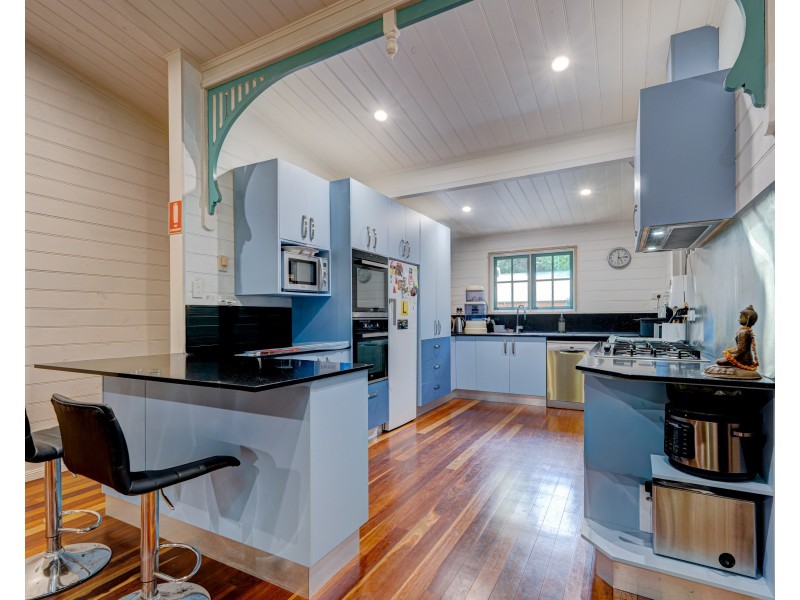 11 Mission Cir, Wongaling Beach QLD 4852