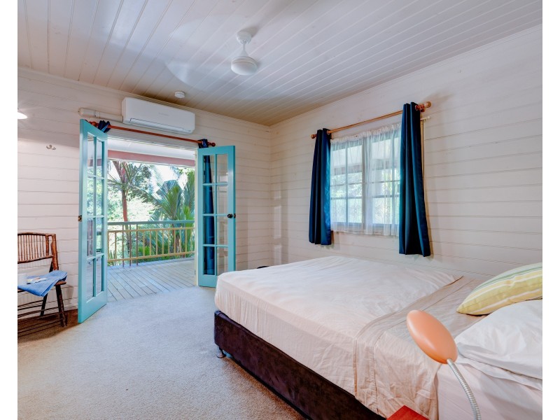 11 Mission Cir, Wongaling Beach QLD 4852