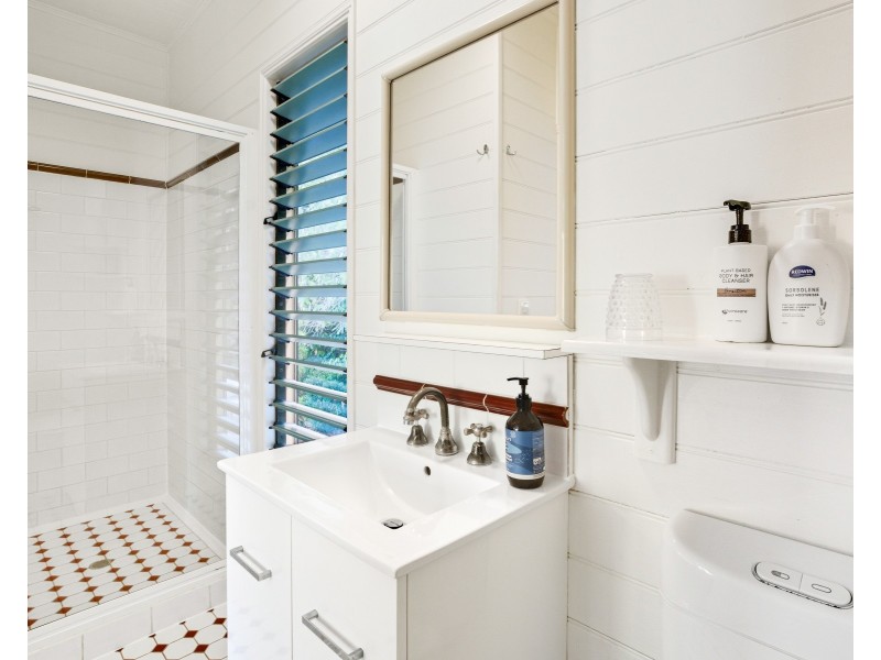 11 Mission Cir, Wongaling Beach QLD 4852