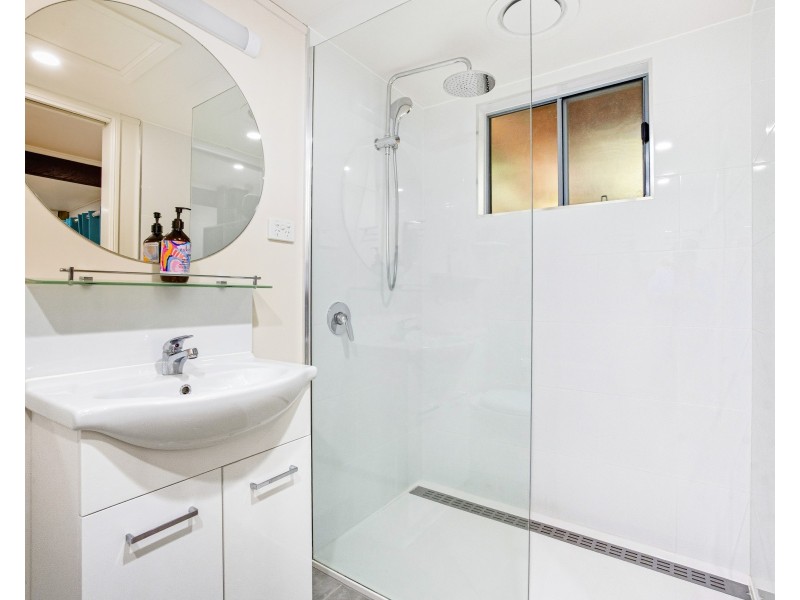 11 Mission Cir, Wongaling Beach QLD 4852
