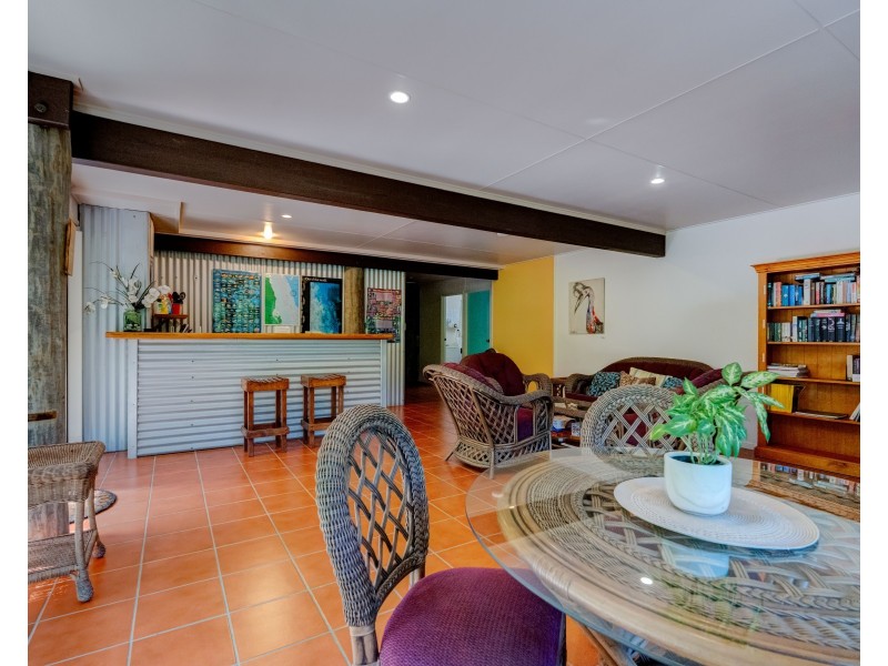 11 Mission Cir, Wongaling Beach QLD 4852