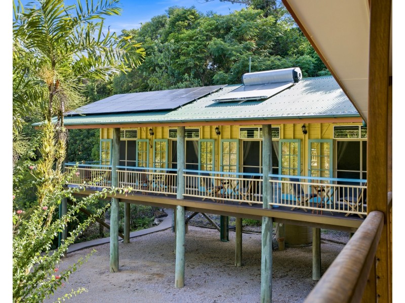 11 Mission Cir, Wongaling Beach QLD 4852