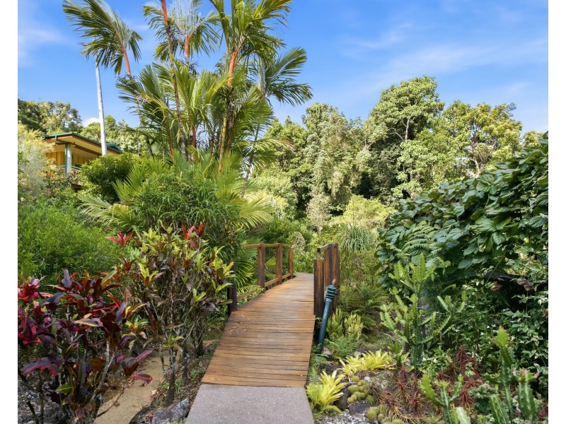 11 Mission Cir, Wongaling Beach QLD 4852