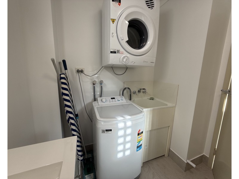 Unit 4/135 Reid Rd, Wongaling Beach QLD 4852
