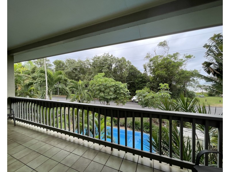 Unit 4/135 Reid Rd, Wongaling Beach QLD 4852