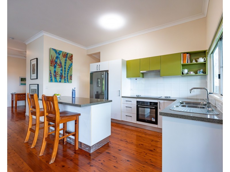 52 Dunkalli Cres, Wongaling Beach QLD 4852