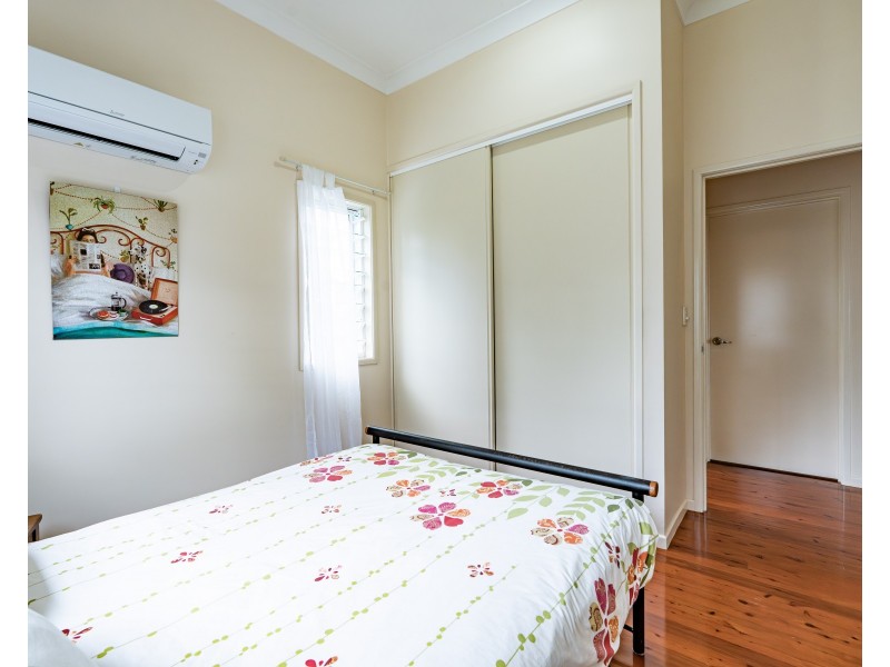 52 Dunkalli Cres, Wongaling Beach QLD 4852