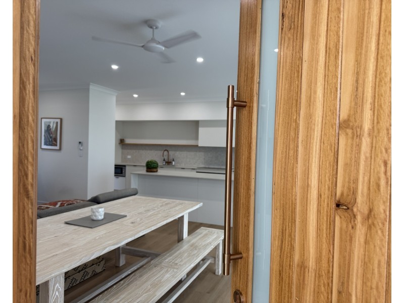 50 Midshipman St, South Mission Beach QLD 4852