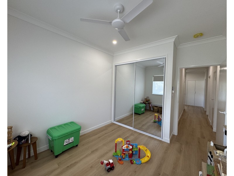 50 Midshipman St, South Mission Beach QLD 4852