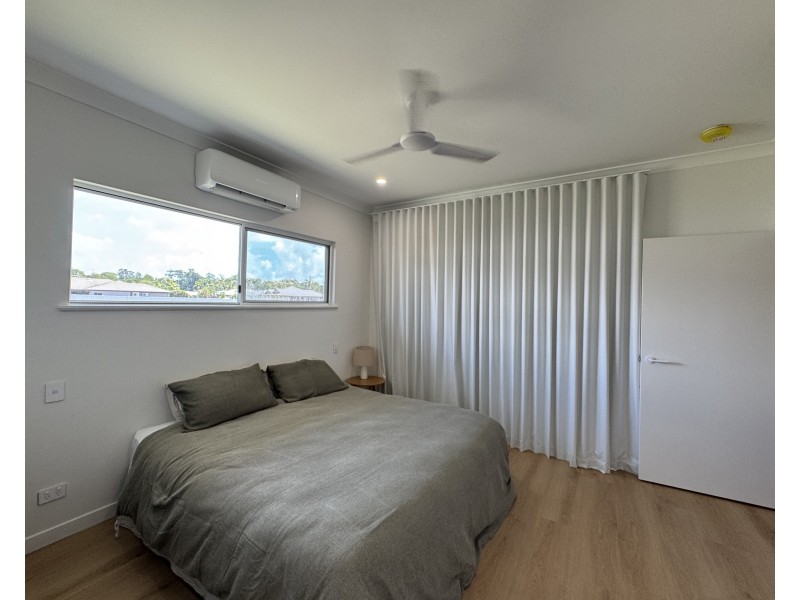 50 Midshipman St, South Mission Beach QLD 4852