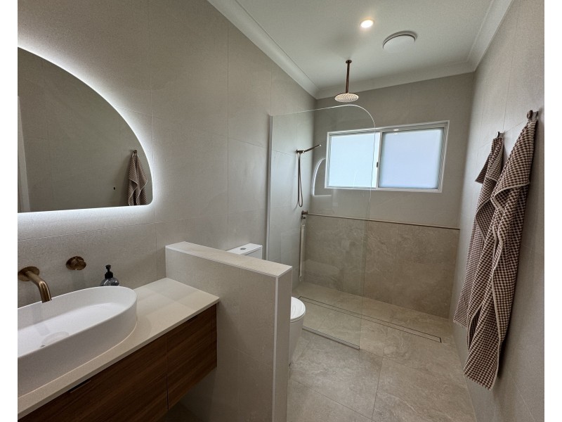 50 Midshipman St, South Mission Beach QLD 4852