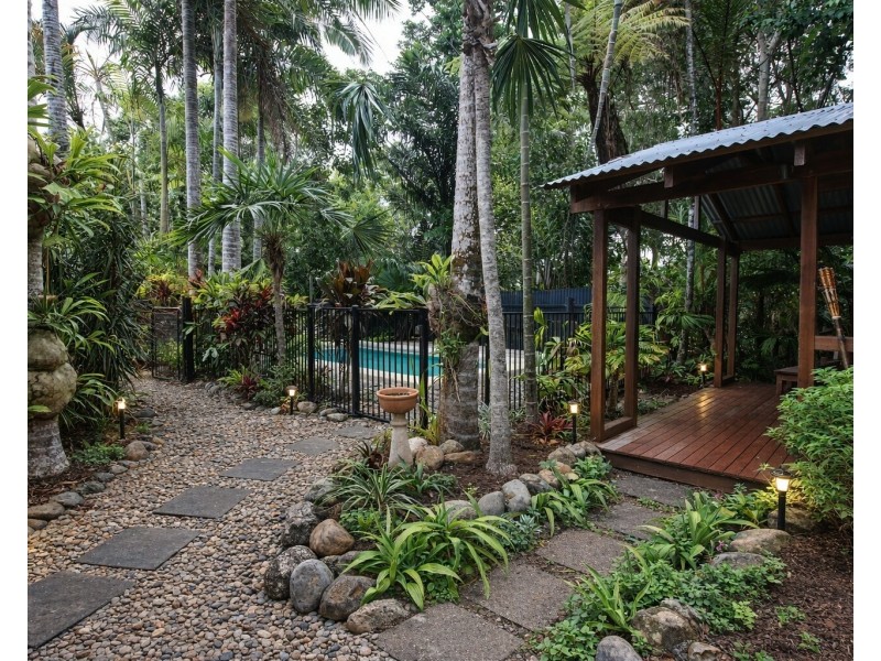 31 Conch St, Mission Beach QLD 4852