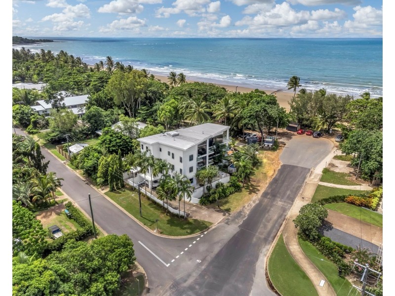 2 Donkin Lane, Mission Beach QLD 4852