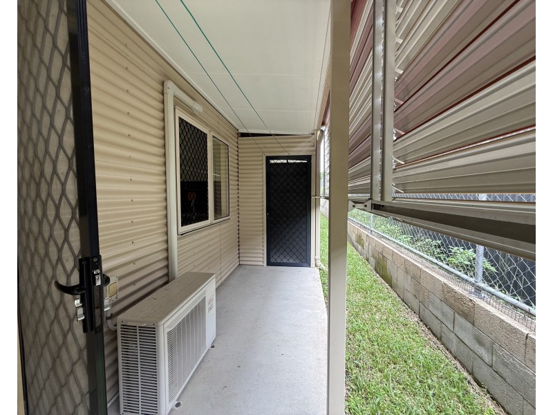 38 Pease St, Tully QLD 4854