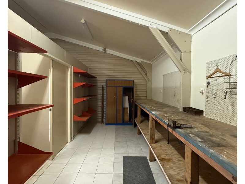 38 Pease St, Tully QLD 4854