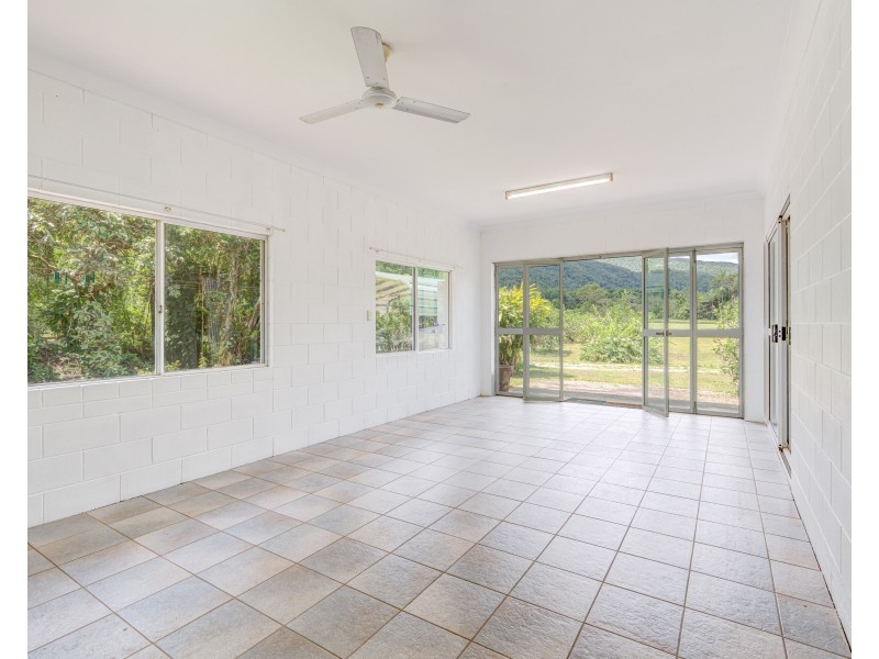 39 O’Hanlon Rd, Feluga QLD 4854