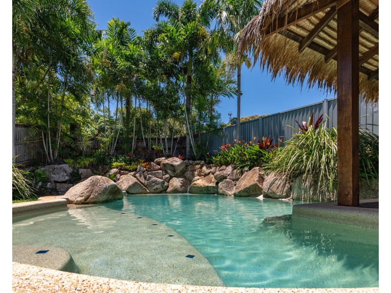 1 Jessie Lane, South Mission Beach QLD 4852