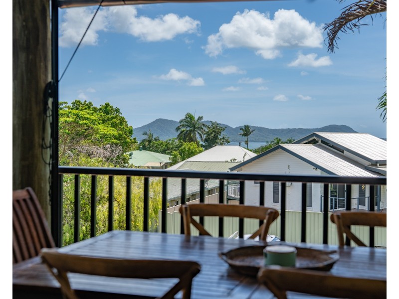 1 Jessie Lane, South Mission Beach QLD 4852