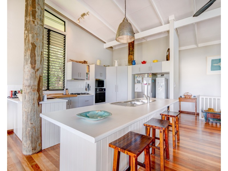 1 Jessie Lane, South Mission Beach QLD 4852