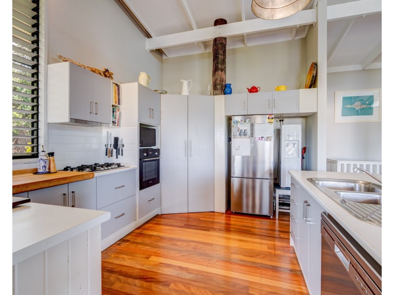 1 Jessie Lane, South Mission Beach QLD 4852