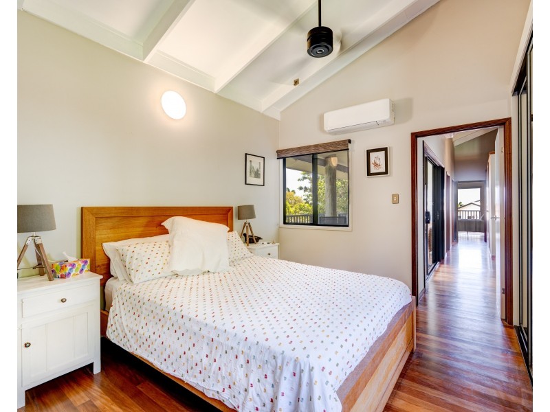 1 Jessie Lane, South Mission Beach QLD 4852