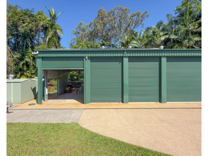 25 Kent Cl, Mission Beach QLD 4852