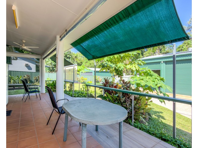 25 Kent Cl, Mission Beach QLD 4852