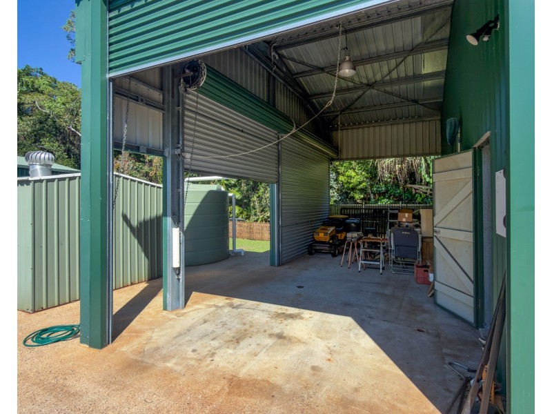 25 Kent Cl, Mission Beach QLD 4852