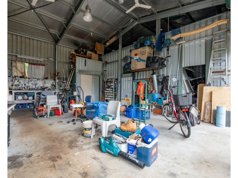 25 Kent Cl, Mission Beach QLD 4852