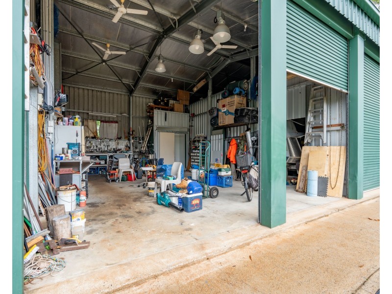 25 Kent Cl, Mission Beach QLD 4852