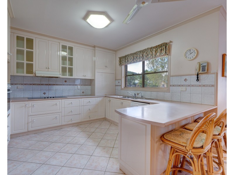 16-18 Hielscher St, Tully QLD 4854