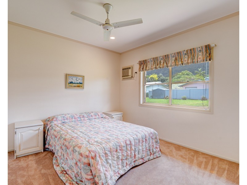16-18 Hielscher St, Tully QLD 4854