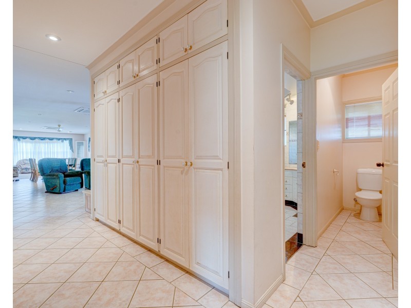 16-18 Hielscher St, Tully QLD 4854