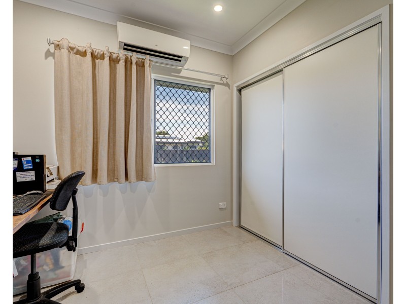 11 Nivosa Ct, Mission Beach QLD 4852