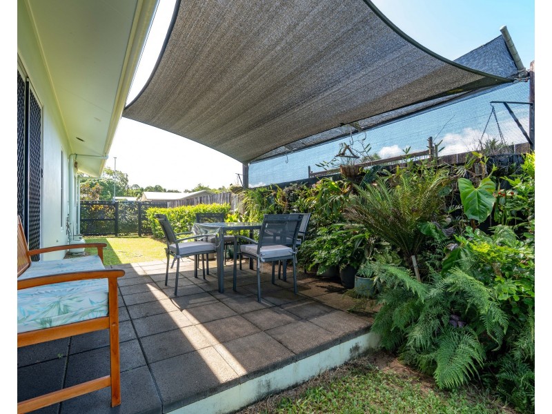 11 Nivosa Ct, Mission Beach QLD 4852