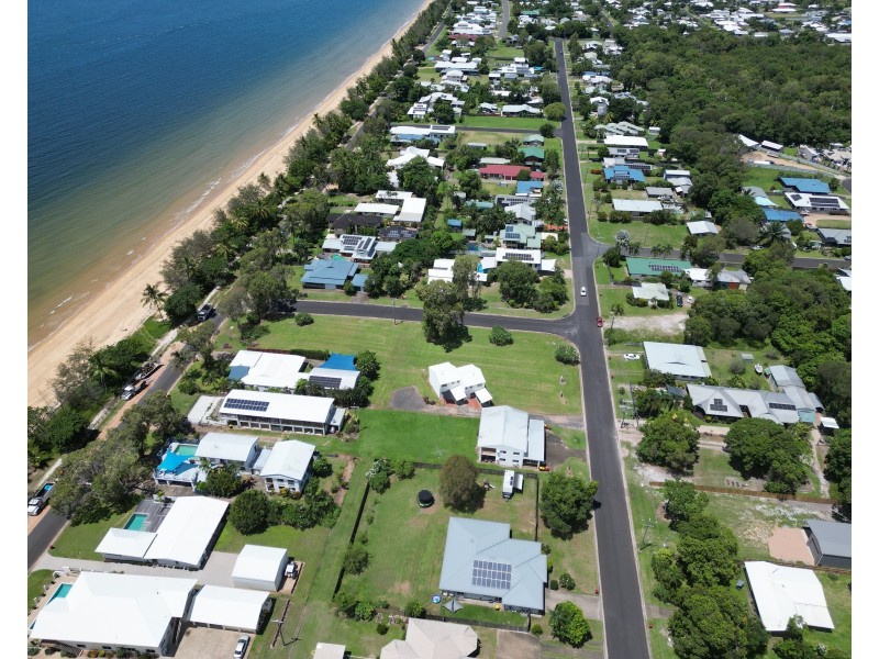 3 Macgillivray St, South Mission Beach QLD 4852