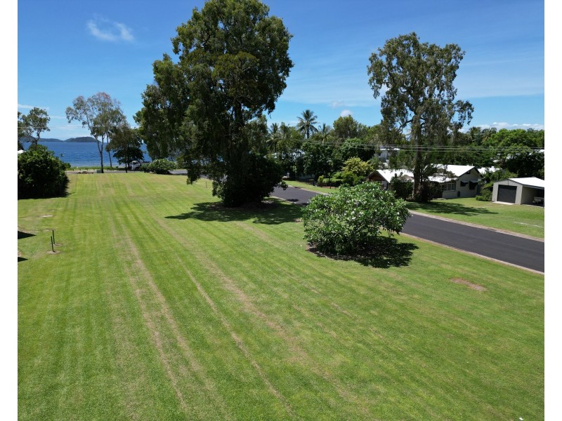 3 Macgillivray St, South Mission Beach QLD 4852