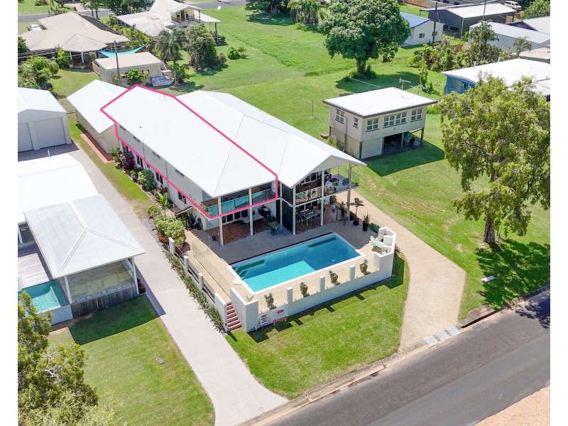 Unit 3/112 Kennedy Esplanade, South Mission Beach QLD 4852